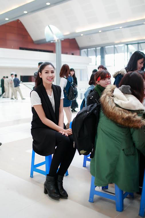 HH biển Nguyễn Thị Loan hạnh phúc khi được hiến máu cứu người